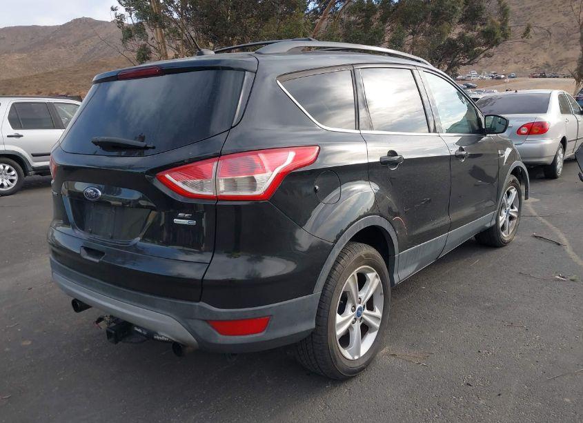 Photo 4 of 2013 Ford Escape SE (VIN 1FMCU9G9XDUD12380)