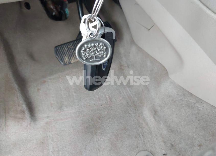 Photo 11 of 2014 Ford Escape SE (VIN 1FMCU9G9XEUA15367)