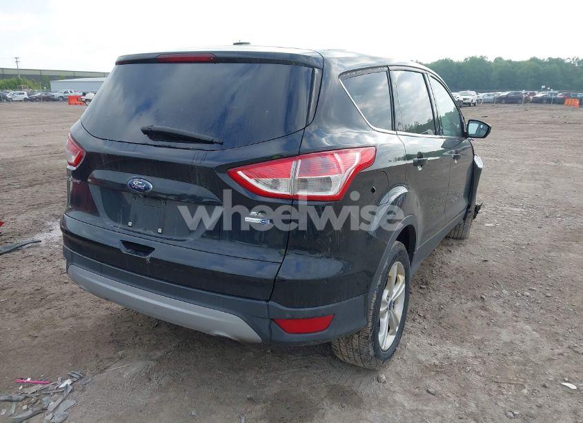 Photo 4 of 2014 Ford Escape SE (VIN 1FMCU9G9XEUA15367)