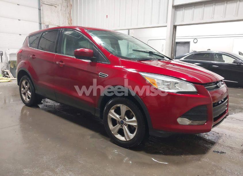2014 Ford Escape SE (VIN 1FMCU9G9XEUA15398) main photo