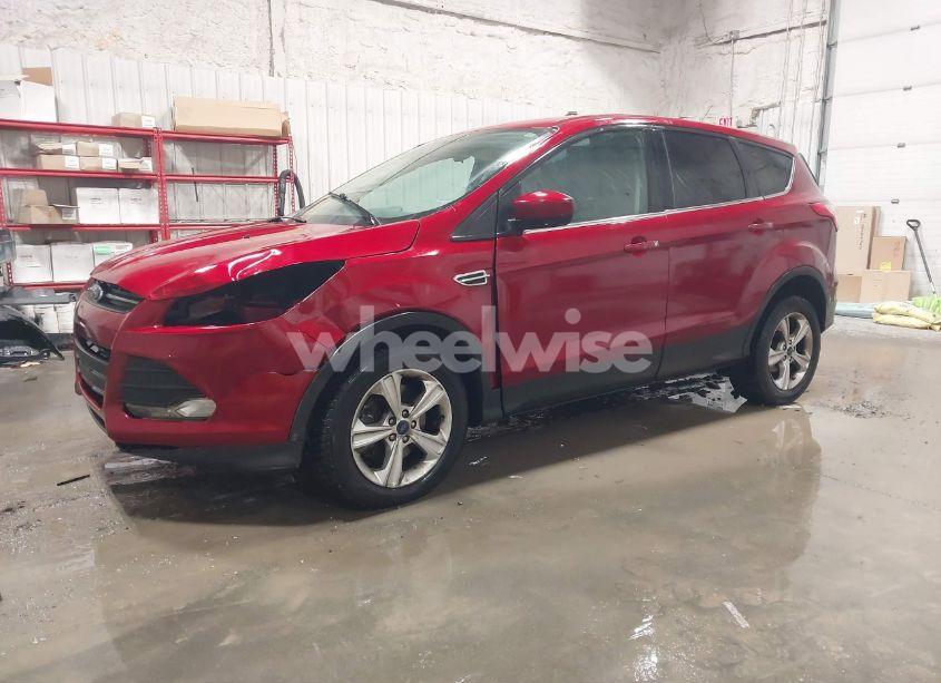 Photo 2 of 2014 Ford Escape SE (VIN 1FMCU9G9XEUA15398)