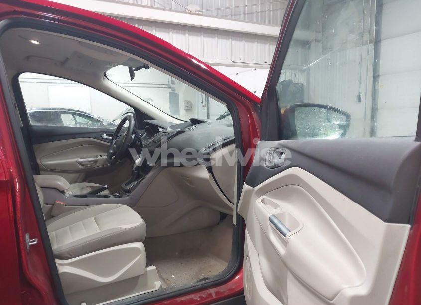 Photo 5 of 2014 Ford Escape SE (VIN 1FMCU9G9XEUA15398)