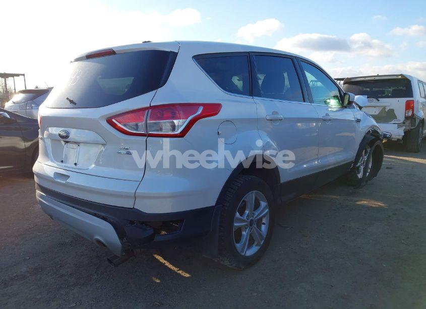 Photo 4 of 2014 Ford Escape SE (VIN 1FMCU9G9XEUA28393)
