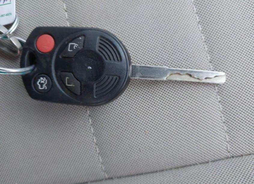 Photo 11 of 2014 Ford Escape SE (VIN 1FMCU9G9XEUB48288)