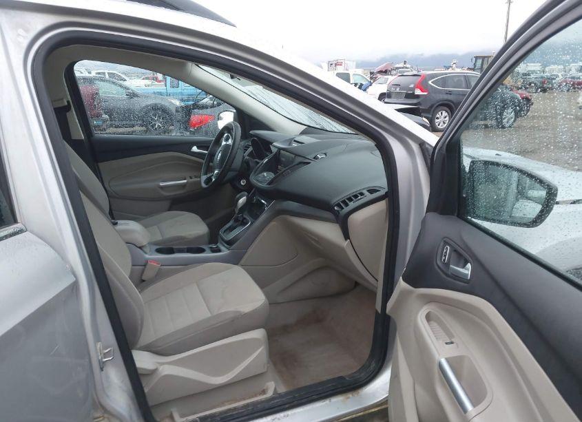 Photo 5 of 2014 Ford Escape SE (VIN 1FMCU9G9XEUB48288)