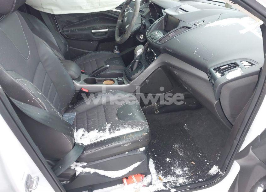 Photo 5 of 2014 Ford Escape SE (VIN 1FMCU9G9XEUC57236)