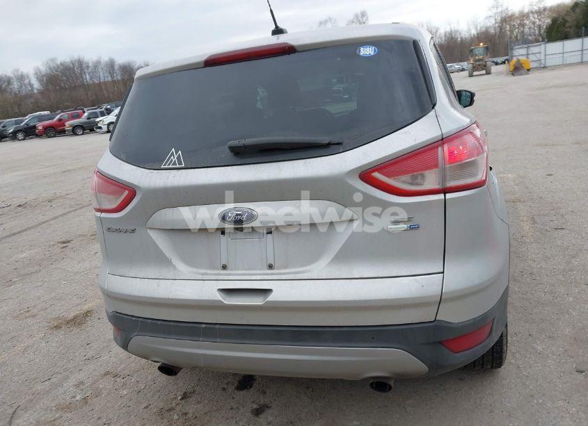 Photo 16 of 2014 Ford Escape SE (VIN 1FMCU9G9XEUD08119)