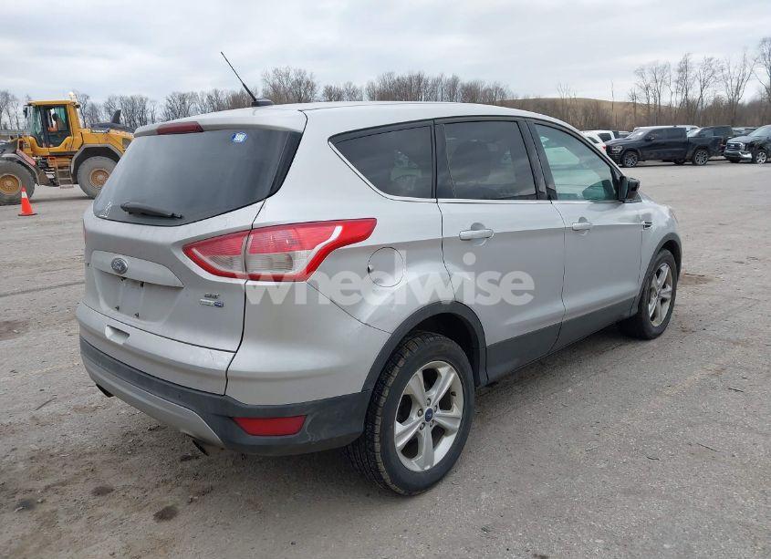 Photo 4 of 2014 Ford Escape SE (VIN 1FMCU9G9XEUD08119)