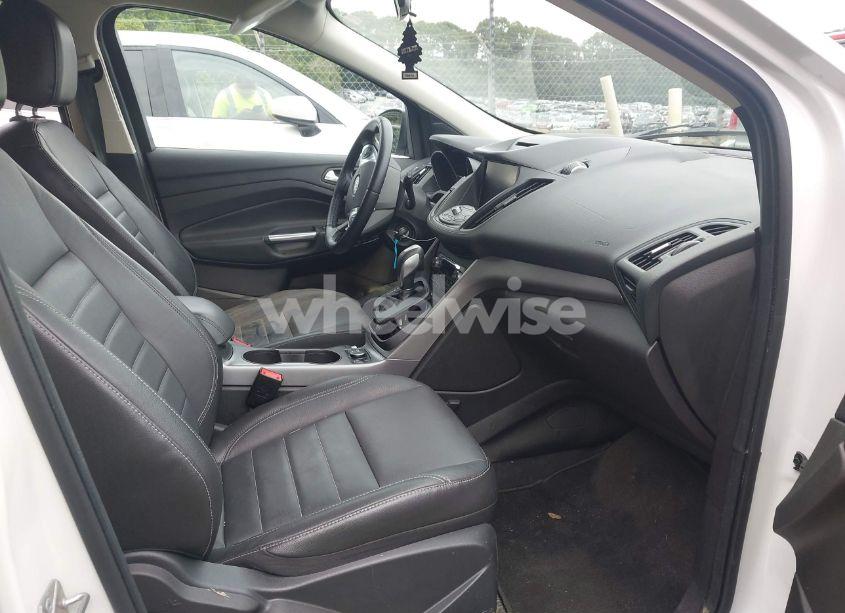 Photo 5 of 2014 Ford Escape SE (VIN 1FMCU9G9XEUD60270)