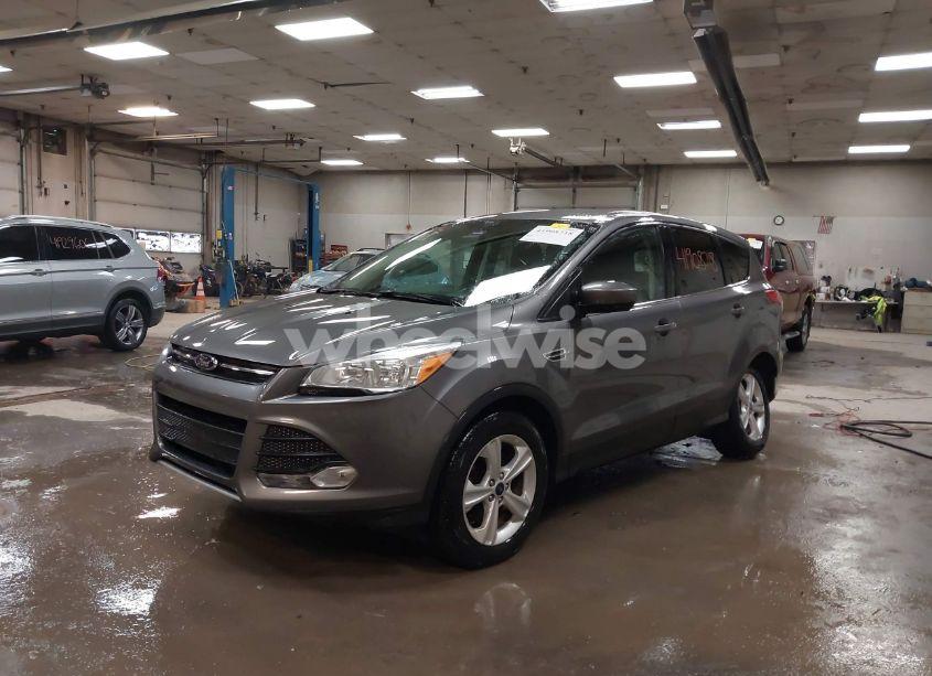 Photo 2 of 2014 Ford Escape SE (VIN 1FMCU9G9XEUD69423)