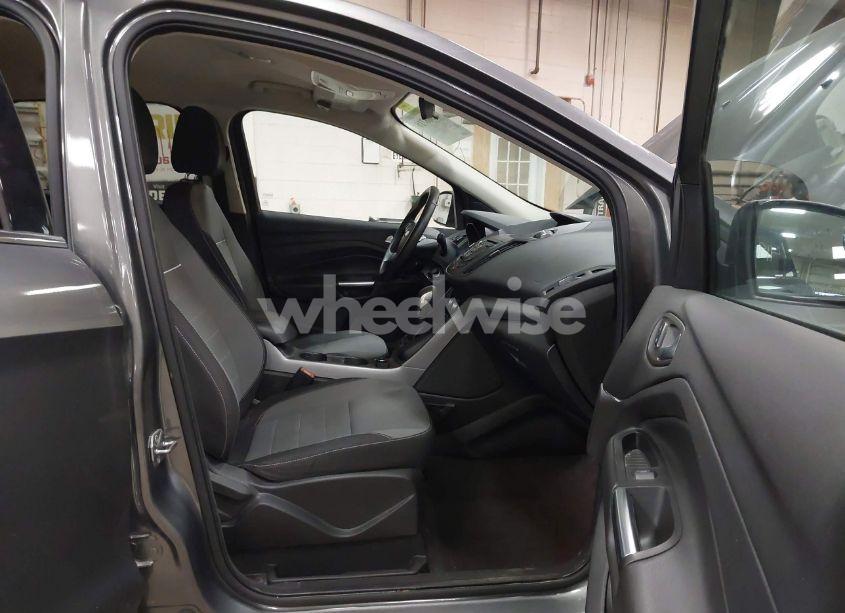 Photo 5 of 2014 Ford Escape SE (VIN 1FMCU9G9XEUD69423)