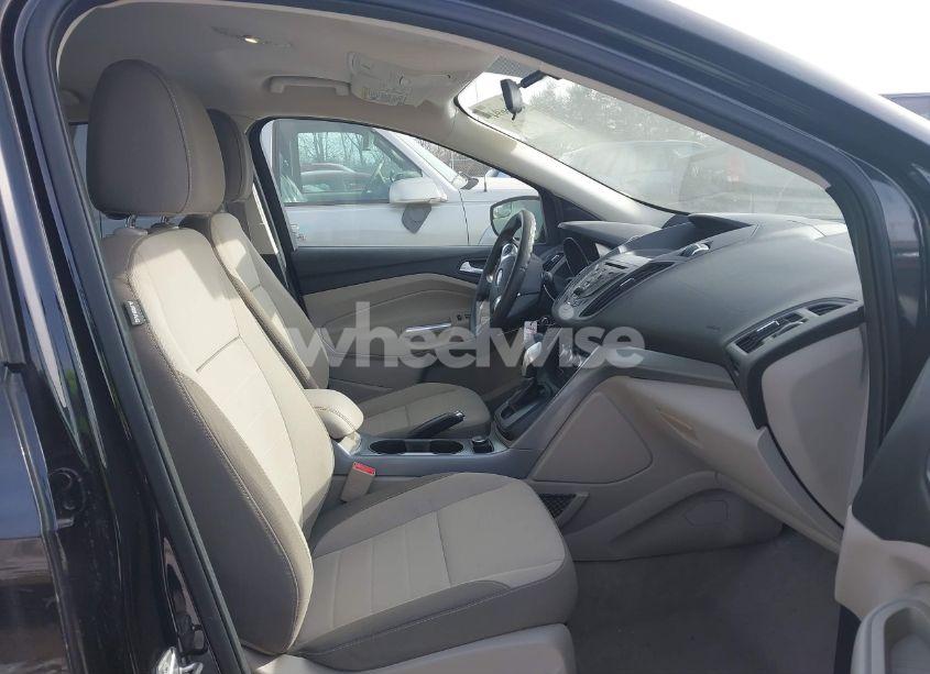 Photo 5 of 2014 Ford Escape SE (VIN 1FMCU9G9XEUE09340)