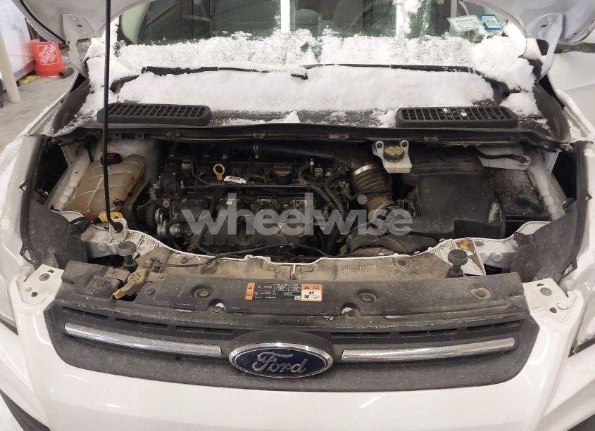 Photo 10 of 2015 Ford Escape SE (VIN 1FMCU9G9XFUA35507)