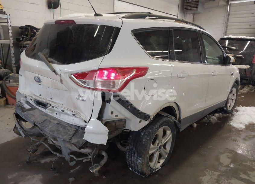 Photo 4 of 2015 Ford Escape SE (VIN 1FMCU9G9XFUA35507)