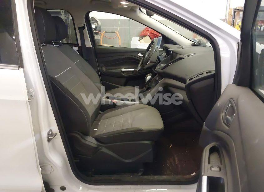 Photo 5 of 2015 Ford Escape SE (VIN 1FMCU9G9XFUA35507)