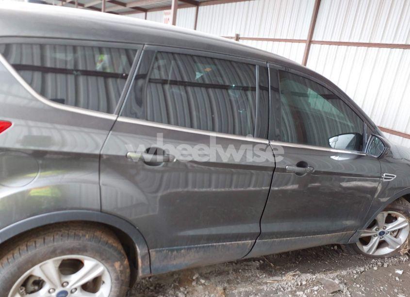 Photo 13 of 2015 Ford Escape SE (VIN 1FMCU9G9XFUA62125)