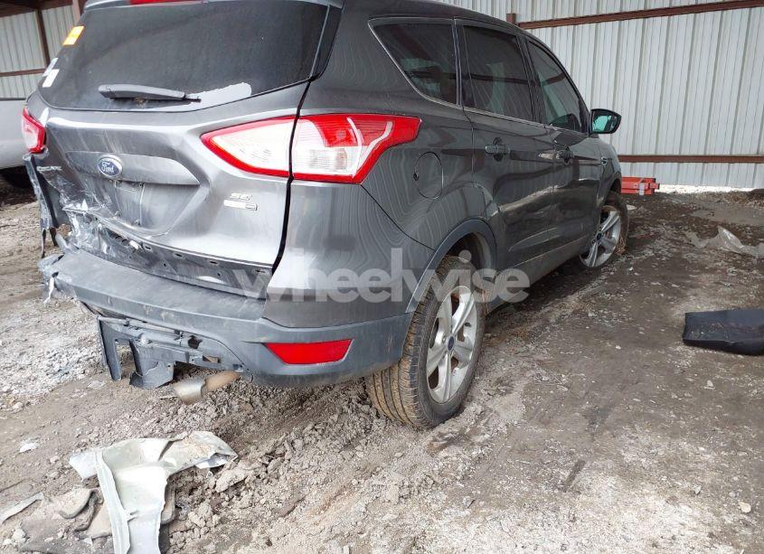 Photo 4 of 2015 Ford Escape SE (VIN 1FMCU9G9XFUA62125)