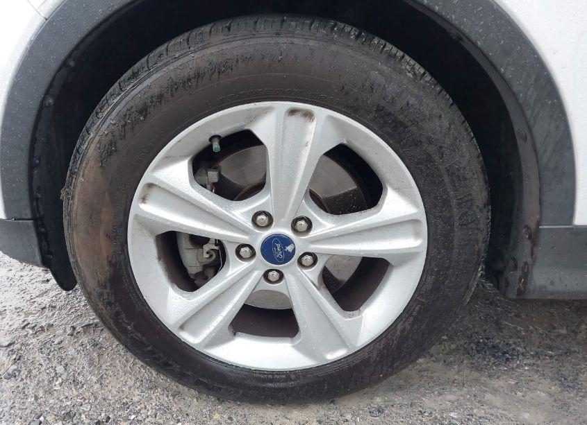 Photo 11 of 2015 Ford Escape SE (VIN 1FMCU9G9XFUA83685)