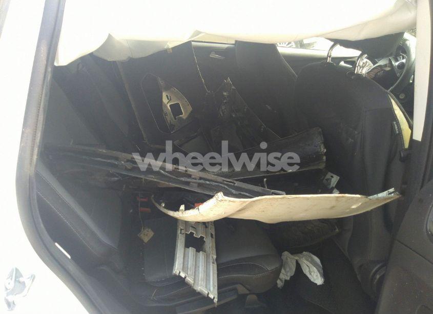 Photo 8 of 2015 Ford Escape SE (VIN 1FMCU9G9XFUB90414)