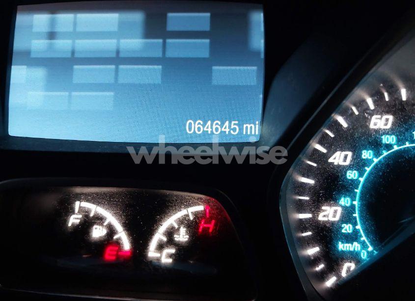 Photo 13 of 2015 Ford Escape SE (VIN 1FMCU9G9XFUB94947)