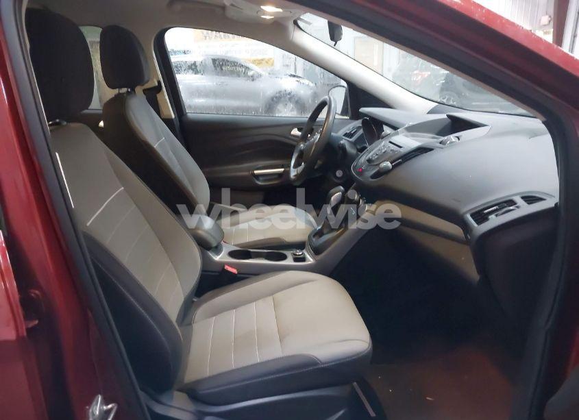 Photo 5 of 2015 Ford Escape SE (VIN 1FMCU9G9XFUB94947)