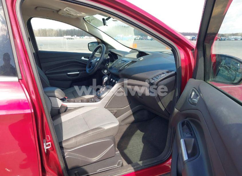 Photo 5 of 2016 Ford Escape SE (VIN 1FMCU9G9XGUA77208)