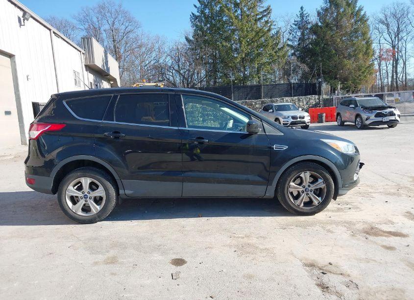 Photo 13 of 2016 Ford Escape SE (VIN 1FMCU9G9XGUB78412)