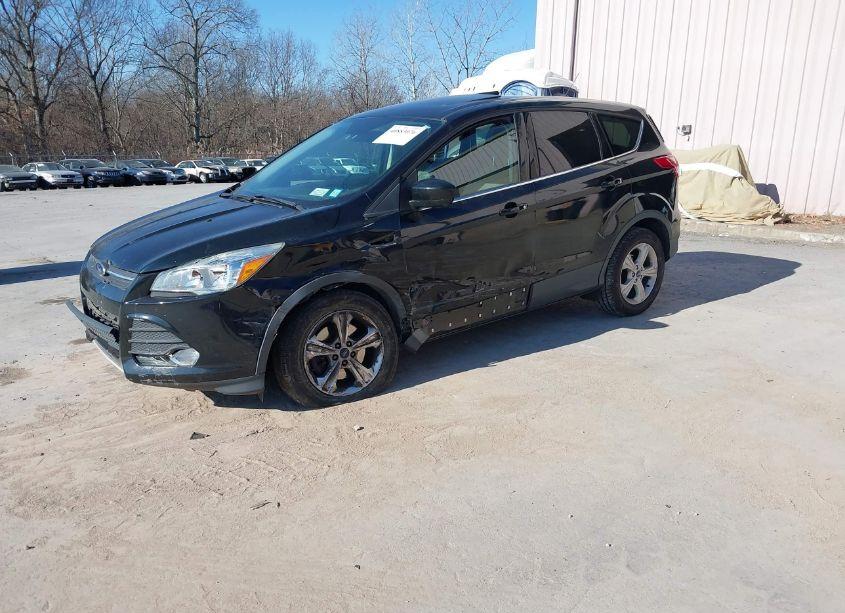 Photo 2 of 2016 Ford Escape SE (VIN 1FMCU9G9XGUB78412)