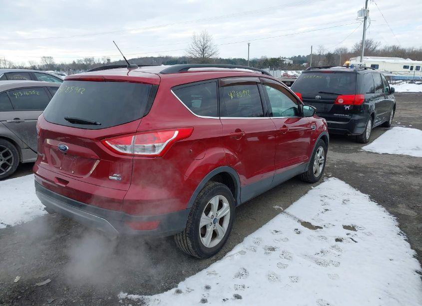 Photo 4 of 2016 Ford Escape SE (VIN 1FMCU9G9XGUC03504)