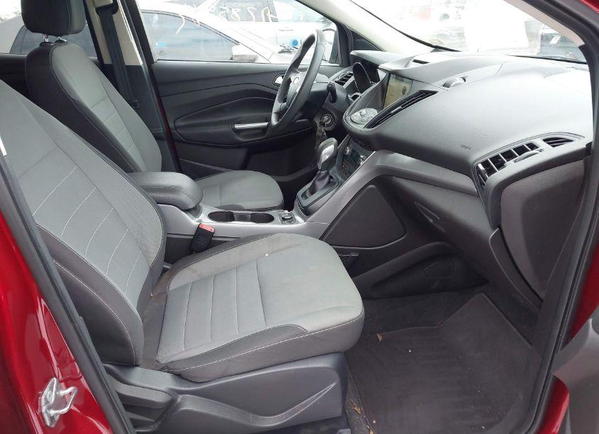 Photo 5 of 2016 Ford Escape SE (VIN 1FMCU9G9XGUC03504)