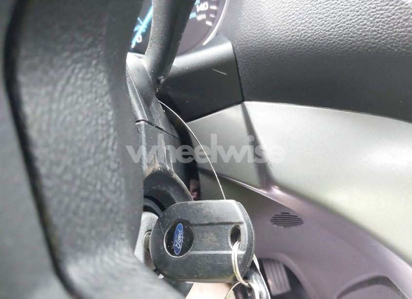 Photo 11 of 2016 Ford Escape SE (VIN 1FMCU9G9XGUC54002)