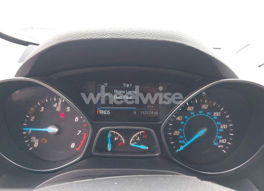 Photo 16 of 2016 Ford Escape SE (VIN 1FMCU9G9XGUC54002)