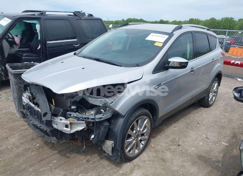 Photo 2 of 2016 Ford Escape SE (VIN 1FMCU9G9XGUC54002)