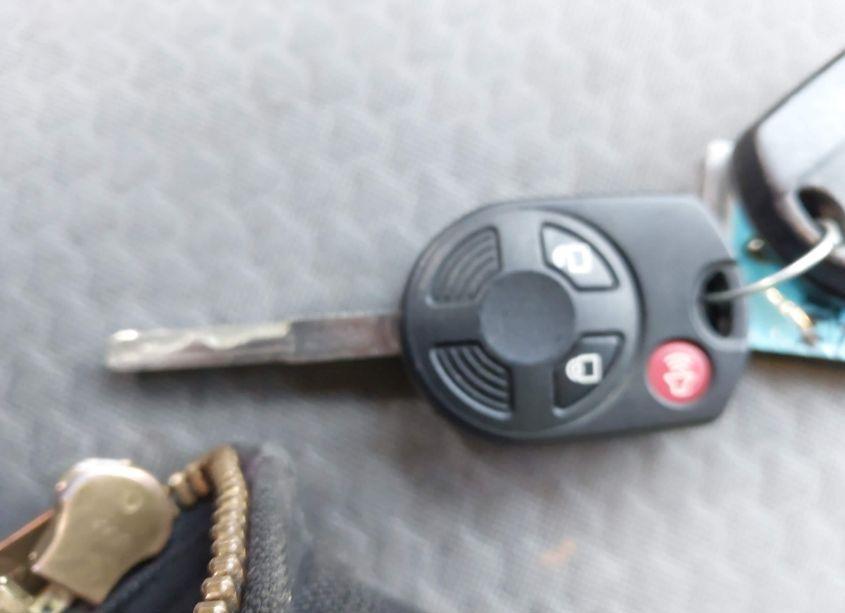 Photo 11 of 2017 Ford Escape SE (VIN 1FMCU9G9XHUA51466)