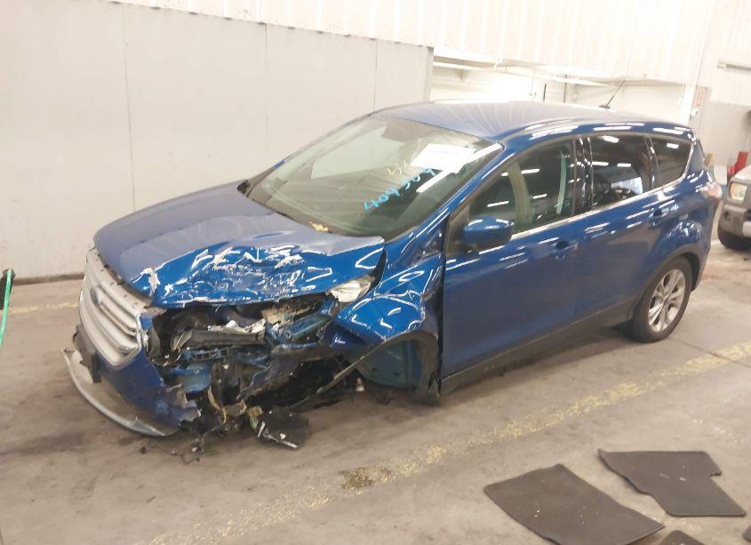 Photo 2 of 2017 Ford Escape SE (VIN 1FMCU9G9XHUA83219)