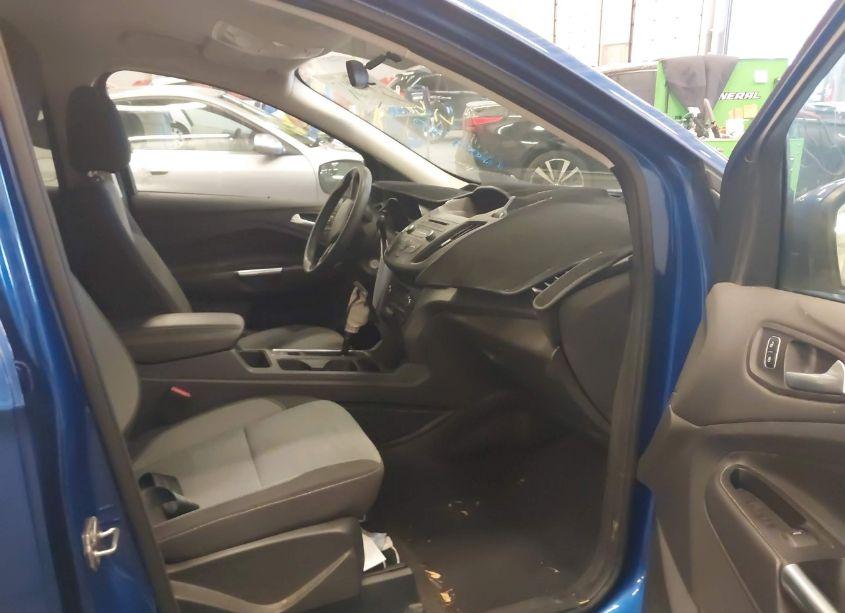 Photo 5 of 2017 Ford Escape SE (VIN 1FMCU9G9XHUA83219)