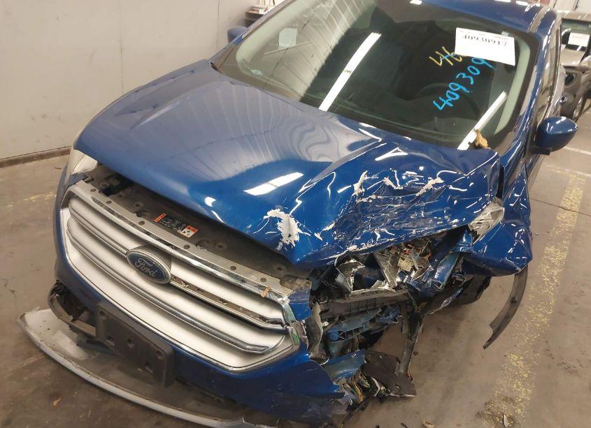 Photo 6 of 2017 Ford Escape SE (VIN 1FMCU9G9XHUA83219)