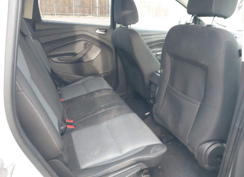 Photo 8 of 2017 Ford Escape SE (VIN 1FMCU9G9XHUA95421)