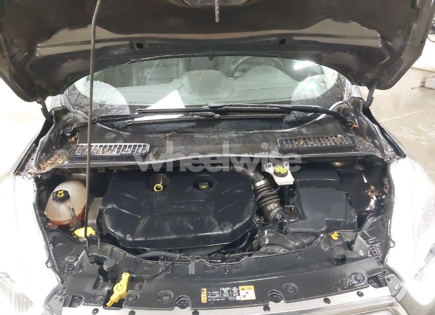 Photo 10 of 2017 Ford Escape SE (VIN 1FMCU9G9XHUB71008)