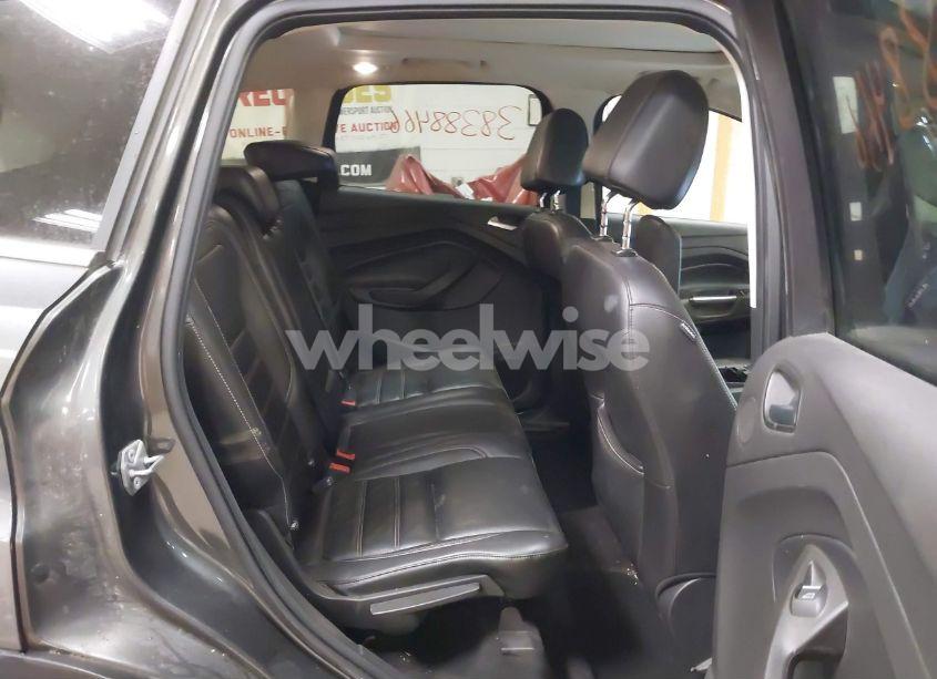 Photo 8 of 2017 Ford Escape SE (VIN 1FMCU9G9XHUB71008)