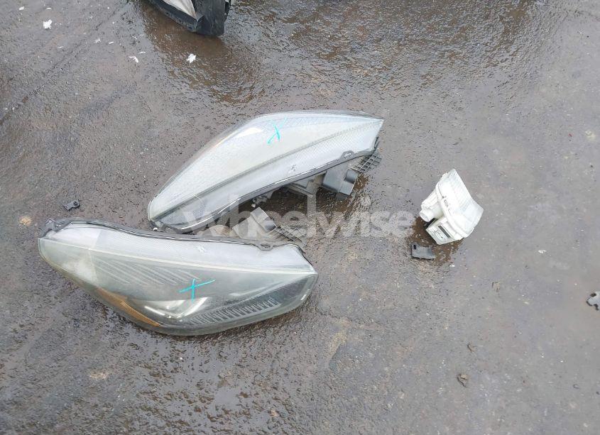 Photo 12 of 2017 Ford Escape SE (VIN 1FMCU9G9XHUB98676)