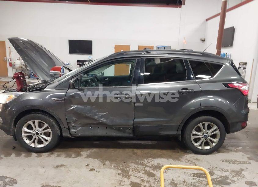 Photo 14 of 2017 Ford Escape SE (VIN 1FMCU9G9XHUC36018)