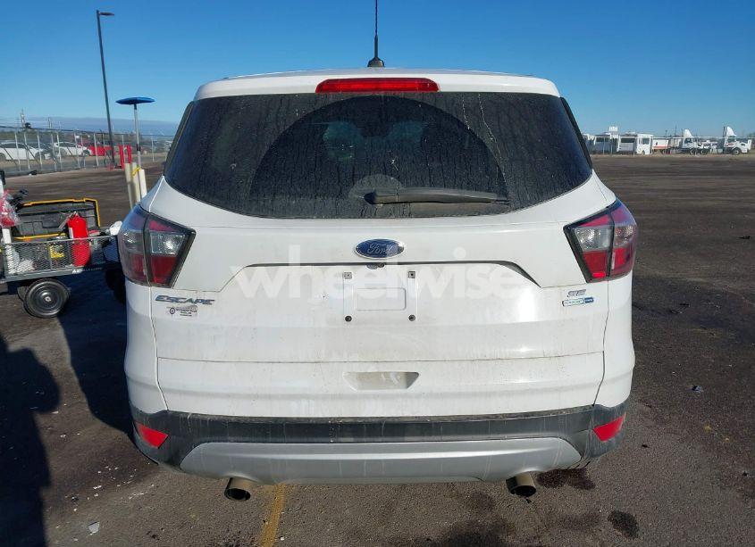 Photo 16 of 2017 Ford Escape SE (VIN 1FMCU9G9XHUD37429)