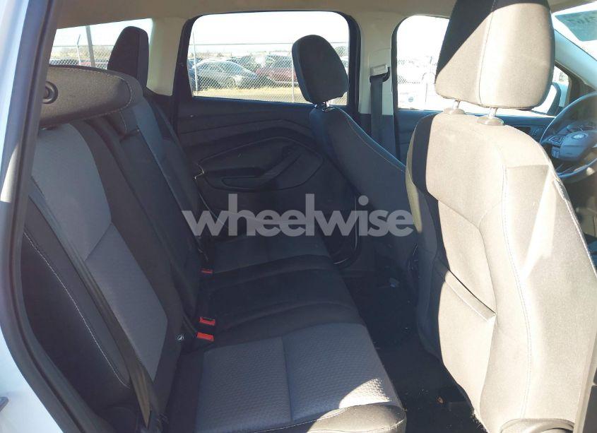 Photo 8 of 2017 Ford Escape SE (VIN 1FMCU9G9XHUD37429)