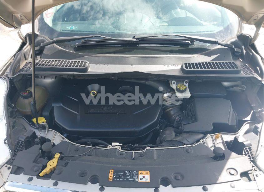 Photo 10 of 2017 Ford Escape SE (VIN 1FMCU9G9XHUF11239)