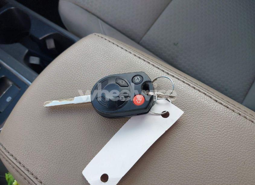 Photo 11 of 2017 Ford Escape SE (VIN 1FMCU9G9XHUF11239)