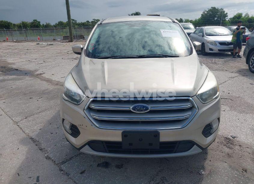 Photo 12 of 2017 Ford Escape SE (VIN 1FMCU9G9XHUF11239)