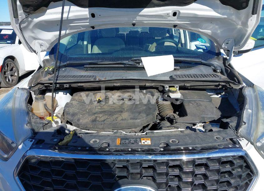 Photo 10 of 2018 Ford Escape SE (VIN 1FMCU9G9XJUB49497)