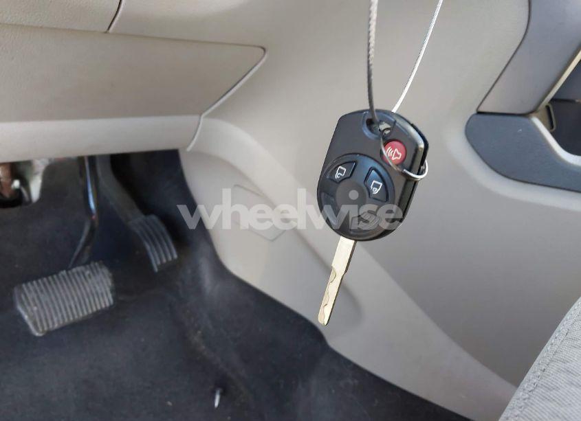 Photo 11 of 2018 Ford Escape SE (VIN 1FMCU9G9XJUB49497)