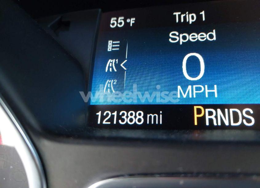 Photo 15 of 2018 Ford Escape SE (VIN 1FMCU9G9XJUB49497)